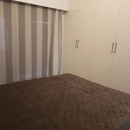 Apartment Malibu Court
